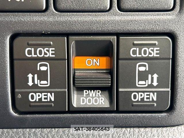 Toyota NOAH 2019-07 7250043-4
