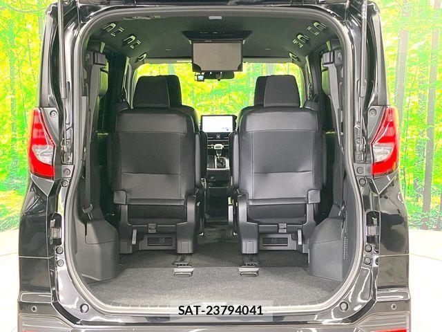 Toyota NOAH 2022-04 7251739-11