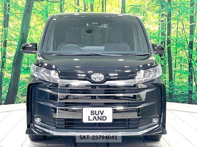 Toyota NOAH 2022-04 7251739-15