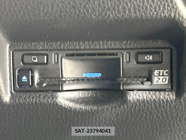 Toyota NOAH 2022-04 7251739-7