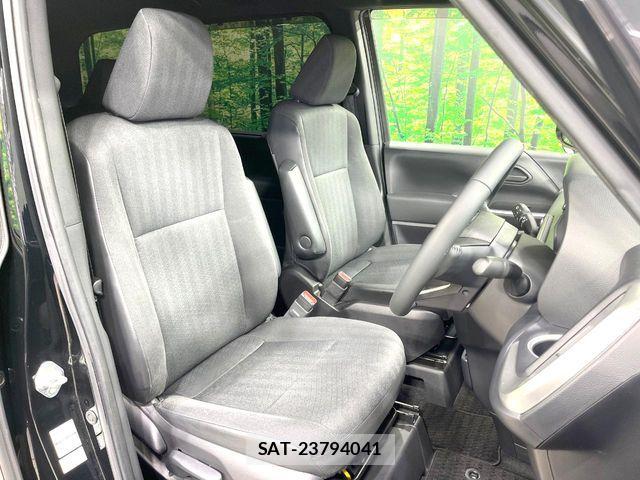 Toyota NOAH 2022-04 7251739-8