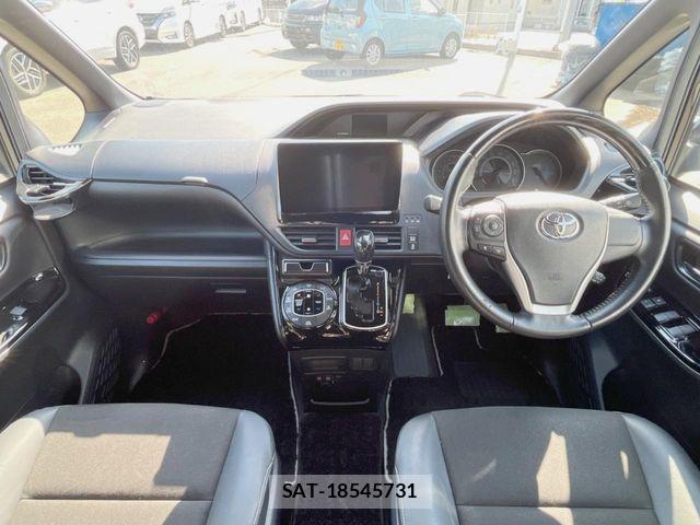 Toyota NOAH 2020-11 7251744-1