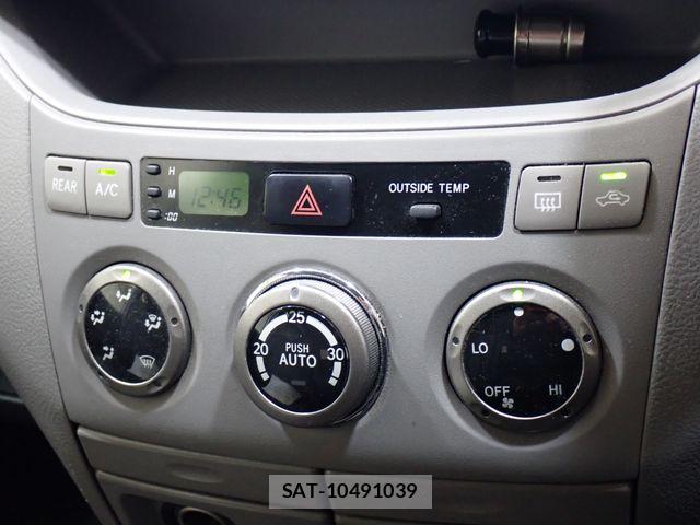 Toyota NOAH 2004-07 7272517-13