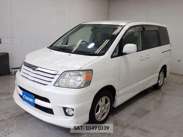 Toyota NOAH 2004-07 7272517-6