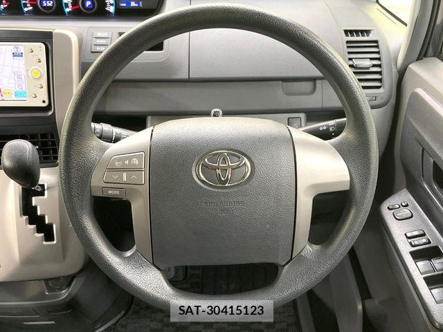 Toyota NOAH 2009-09 7271375-11