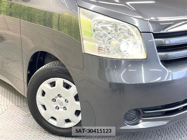 Toyota NOAH 2009-09 7271375-12