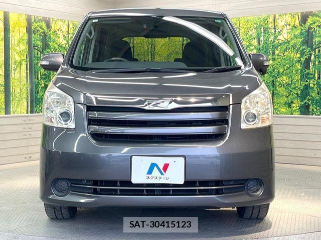 Toyota NOAH 2009-09 7271375-14