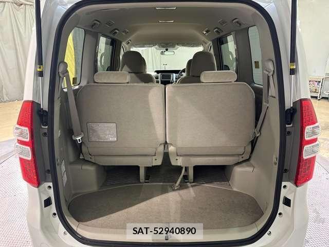 Toyota NOAH 2010-05 7271378-26