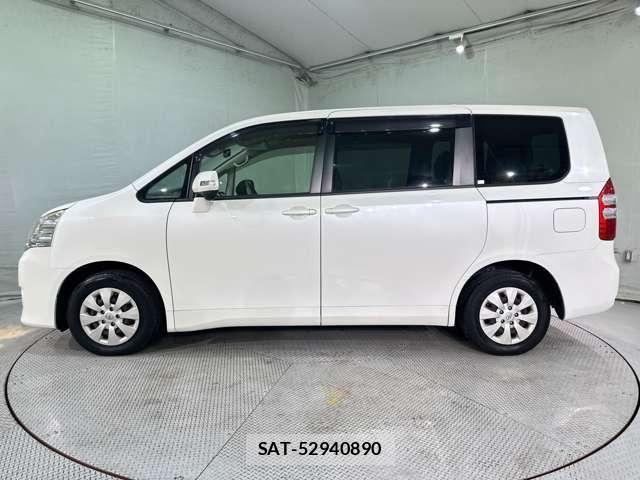 Toyota NOAH 2010-05 7271378-7