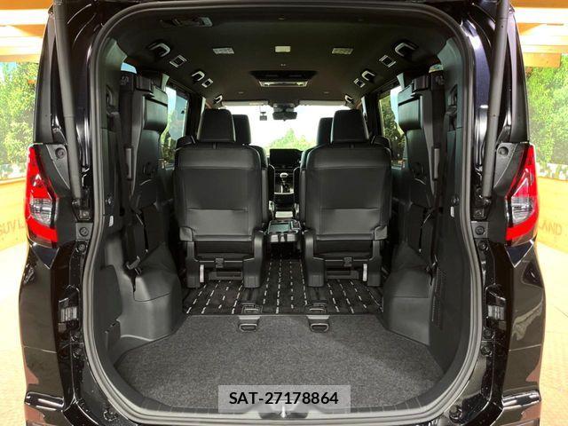 Toyota NOAH 2025-03 7272516-12