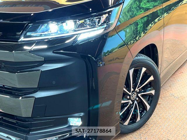 Toyota NOAH 2025-03 7272516-13
