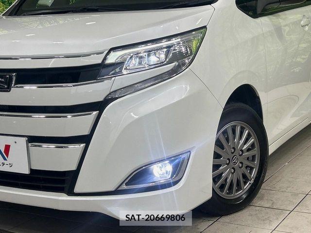 Toyota NOAH 2017-09 7271370-12