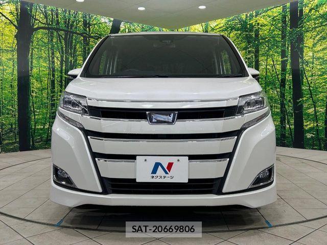 Toyota NOAH 2017-09 7271370-14