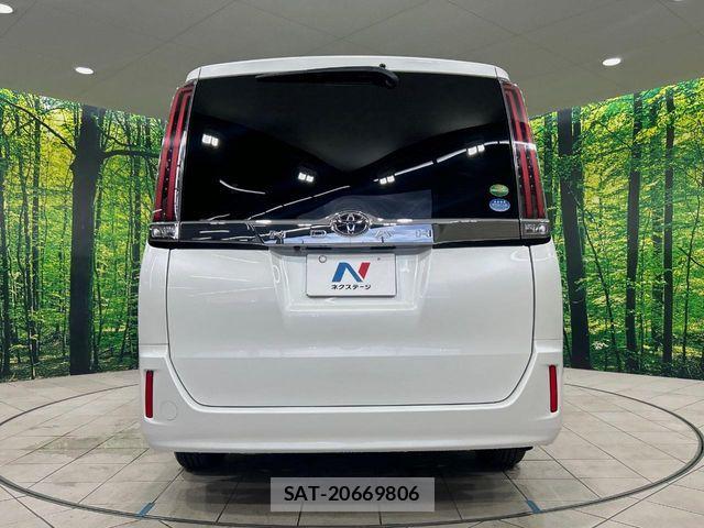 Toyota NOAH 2017-09 7271370-15