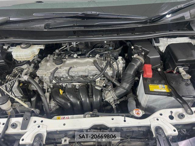 Toyota NOAH 2017-09 7271370-17