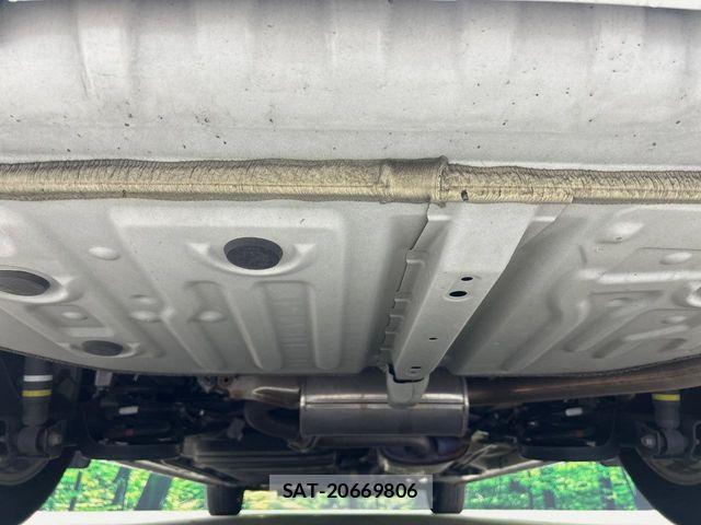 Toyota NOAH 2017-09 7271370-18