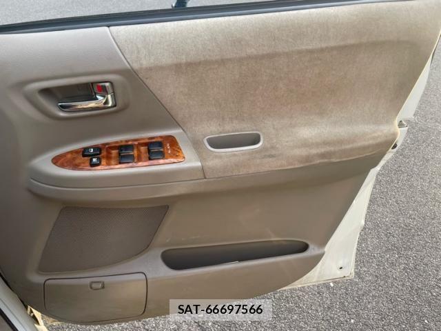 Toyota NOAH 2005-09 7272515-15