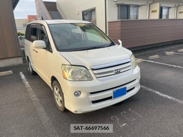 Toyota NOAH 2005-09 7272515-1