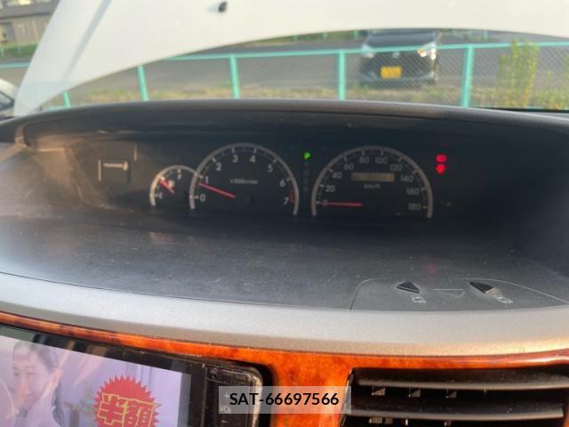 Toyota NOAH 2005-09 7272515-19