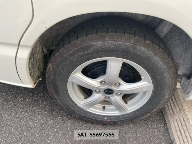 Toyota NOAH 2005-09 7272515-5