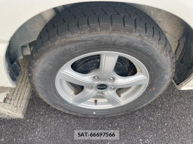 Toyota NOAH 2005-09 7272515-6