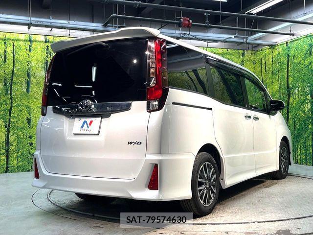 Toyota NOAH 2016-09 7328922-17
