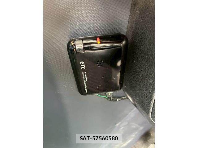 Toyota NOAH 2014-02 7328923-25
