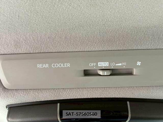 Toyota NOAH 2014-02 7328923-28