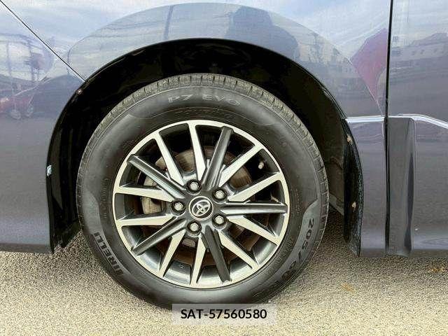 Toyota NOAH 2014-02 7328923-7