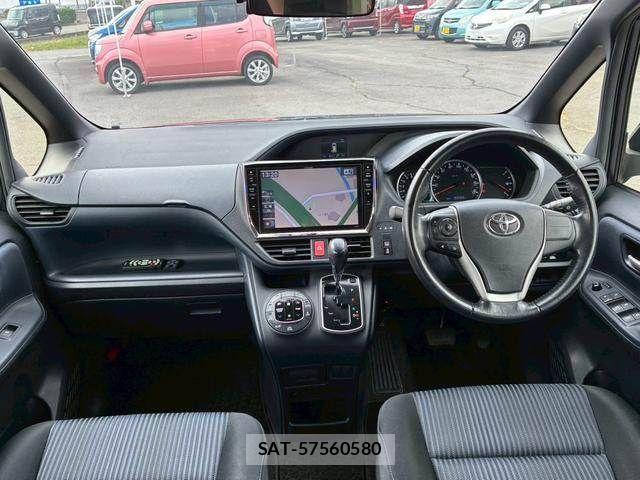 Toyota NOAH 2014-02 7328923-8