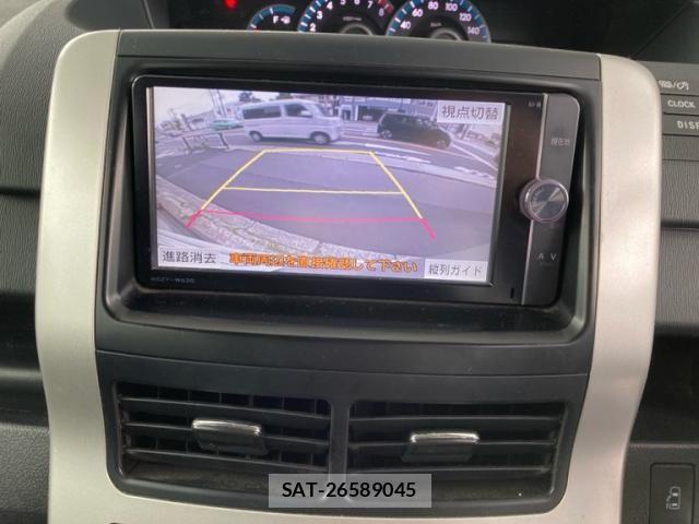 Toyota NOAH 2012-11 7328927-8