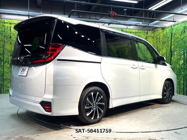 Toyota NOAH 2025-12 7328911-17