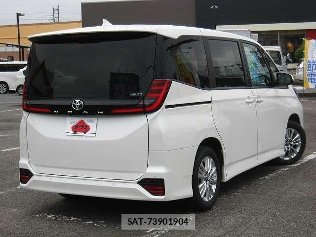 Toyota NOAH 2022-03 7328914-2