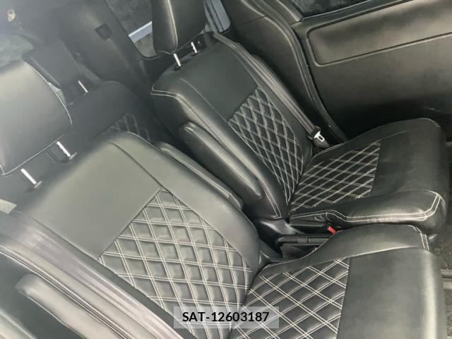 Toyota NOAH 2017-03 7328921-13