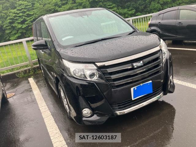 Toyota NOAH 2017-03 7328921-2