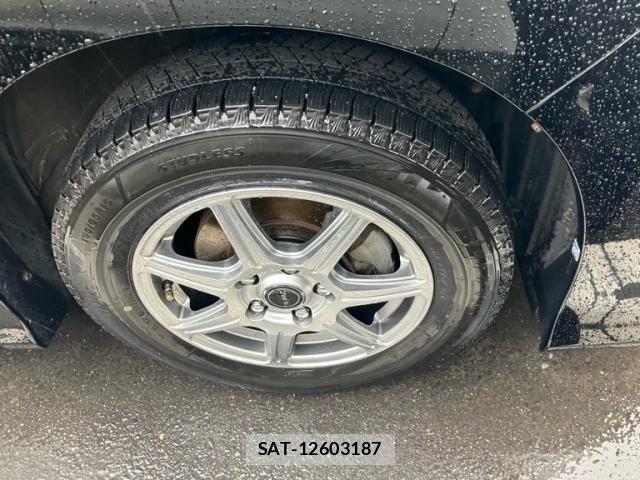 Toyota NOAH 2017-03 7328921-6