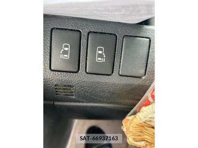 Toyota NOAH 2010-08 7328932-19
