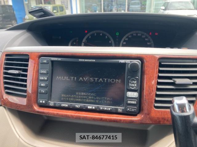 Toyota NOAH 2003-07 7328936-12