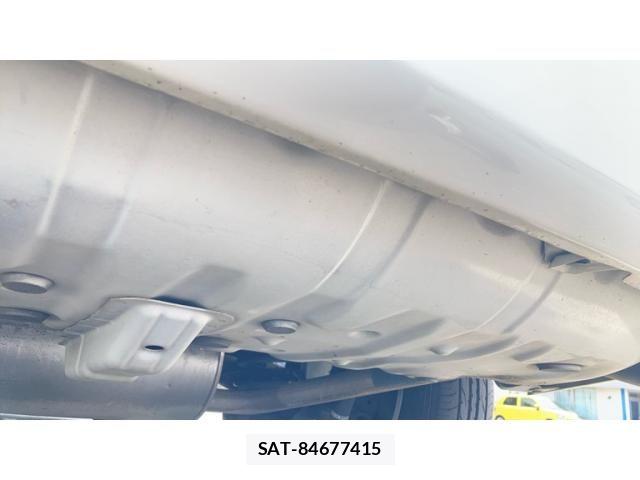 Toyota NOAH 2003-07 7328936-19