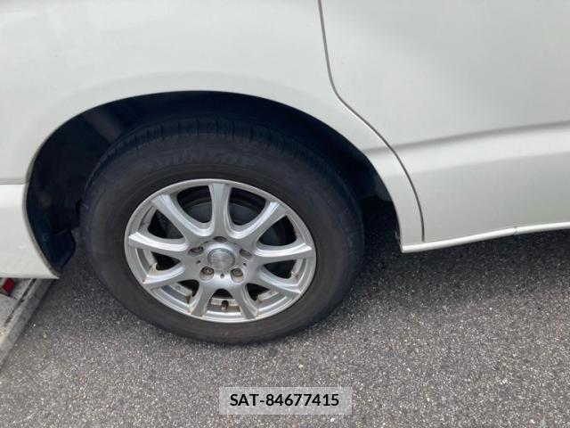 Toyota NOAH 2003-07 7328936-3