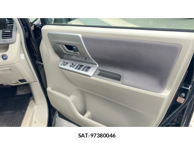 Toyota NOAH 2010-03 7328930-5