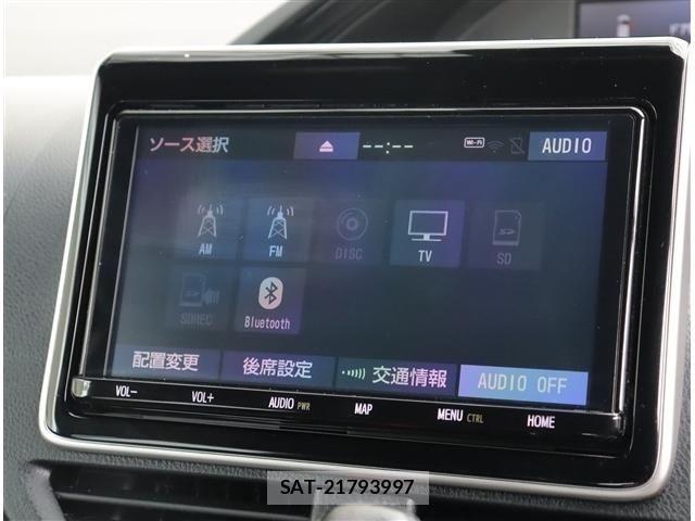 Toyota NOAH 2020-04 7328917-14
