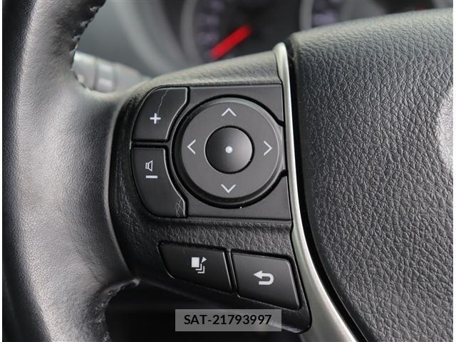 Toyota NOAH 2020-04 7328917-18