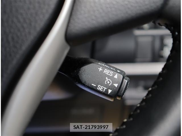Toyota NOAH 2020-04 7328917-19