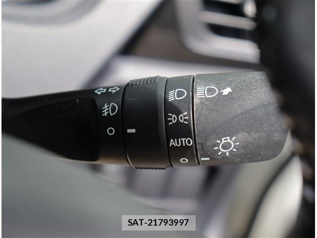 Toyota NOAH 2020-04 7328917-20
