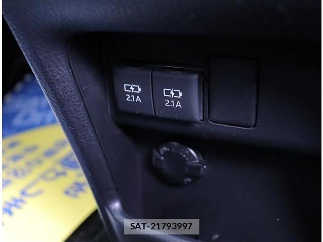 Toyota NOAH 2020-04 7328917-25