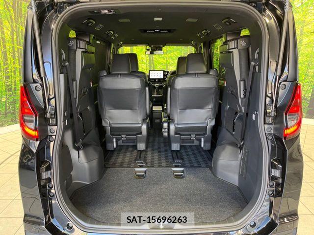 Toyota NOAH 2023-07 7328909-10