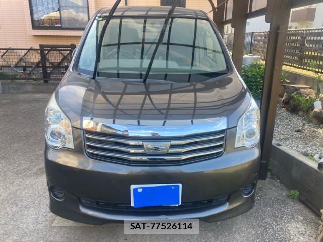 Toyota NOAH 2014-01 7328929-0