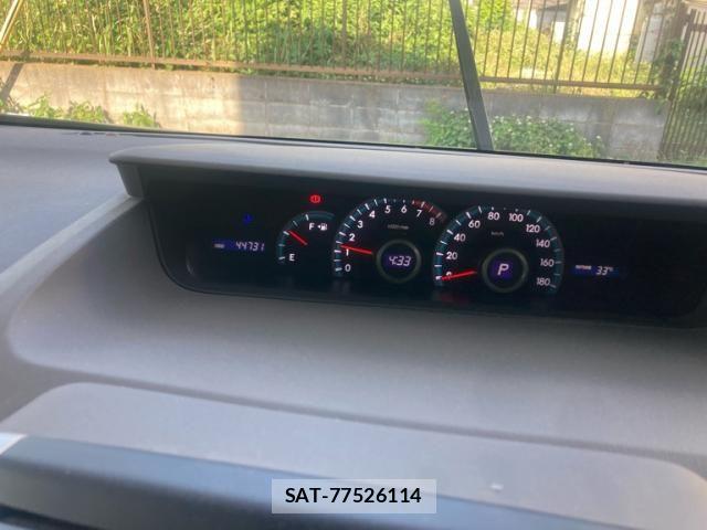 Toyota NOAH 2014-01 7328929-11