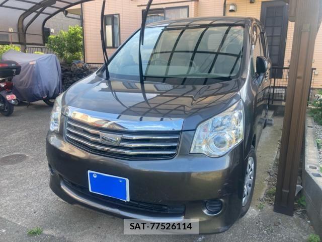 Toyota NOAH 2014-01 7328929-1